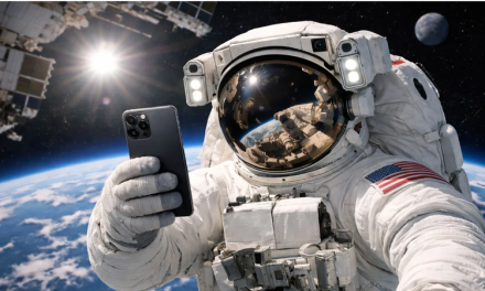 Astronot Boleh Bawa IPhone Lagi Ke Luar Angkasa