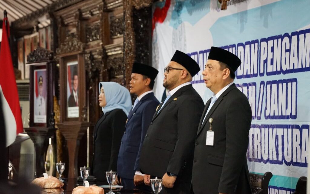 Penjabat Indonesia: Peran Dan Tanggung Jawab Di Pemerintahan