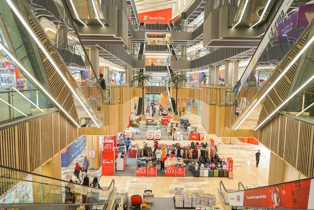 Pusat Perbelanjaan Modern: Mengapa Mall Tetap Menarik?
